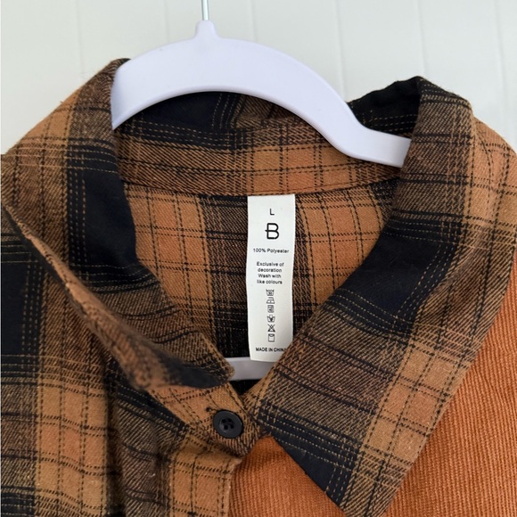 Work 1 time oversized button down - Picture 3 of 4